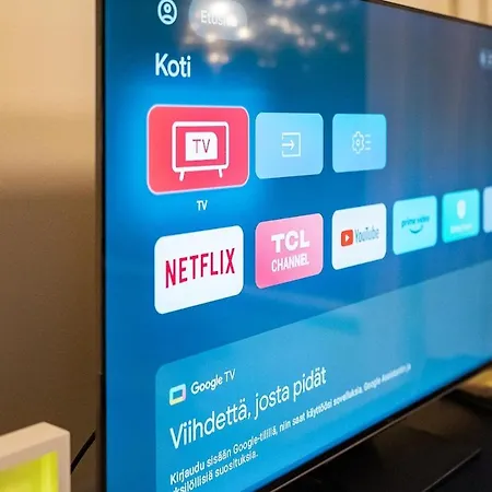 Warm Nordic Townhouse With Sauna & Forest Views Дом отдыха Рованиеми