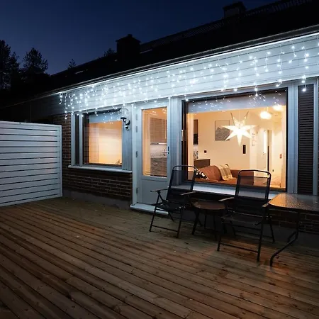 Warm Nordic Townhouse With Sauna & Forest Views Дом отдыха *