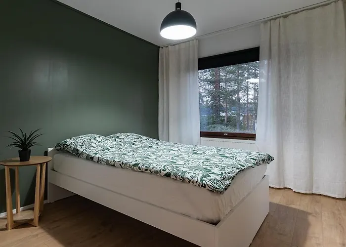 Nyaraló Warm Nordic Townhouse With Sauna & Forest Views Rovaniemi