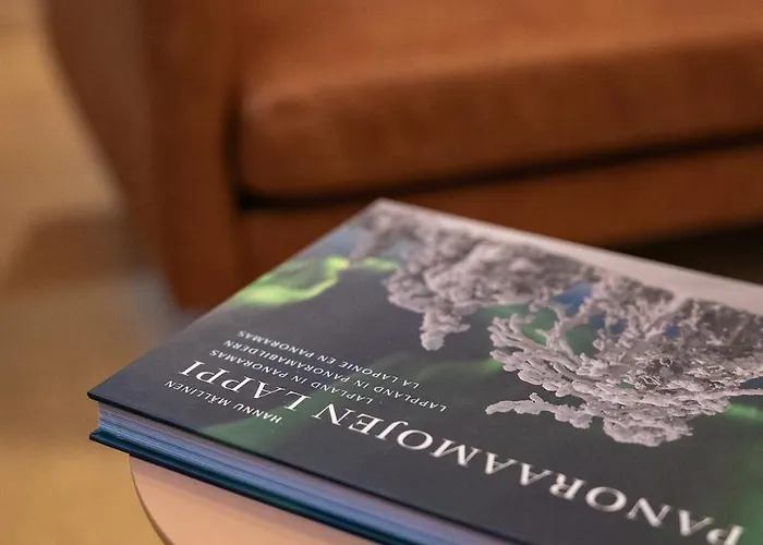 Warm Nordic Townhouse With Sauna & Forest Views Σπίτι διακοπών