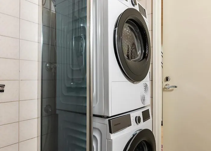 Warm Nordic Townhouse With Sauna & Forest Views Σπίτι διακοπών *